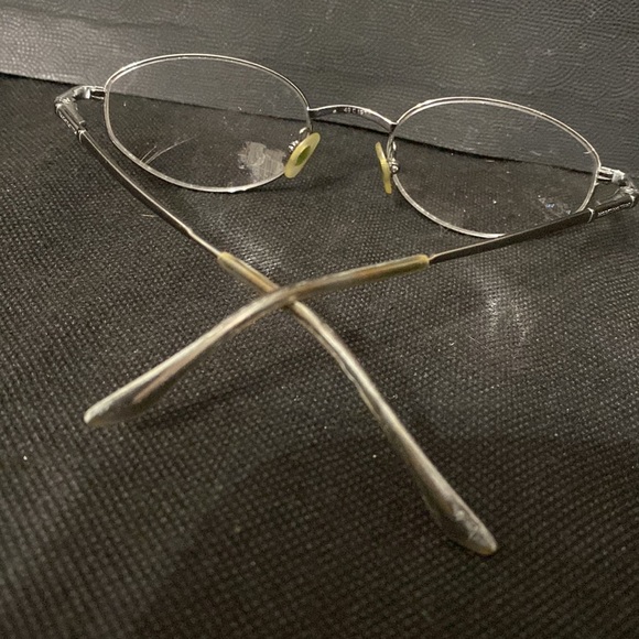 Vintage Brooks Brothers Eyeglasses Frame BB209 1150 (49-19-135) with case - Used - Picture 10 of 12